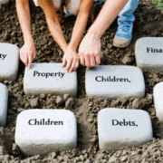 7 неща, които да обсъдите преди брак (правни съвети)